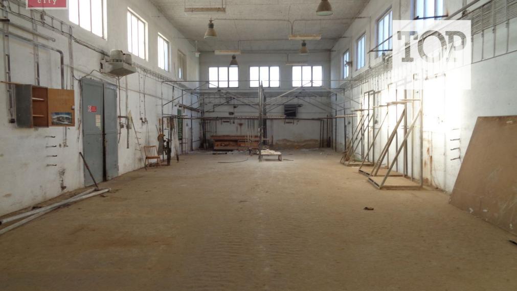 Prenájom  Kežmarok,komerčný objekt 8038 m2,zastavaná plocha 2 986 m2,