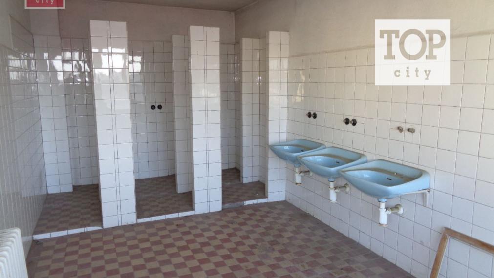 Prenájom  Kežmarok,komerčný objekt 8038 m2,zastavaná plocha 2 986 m2,