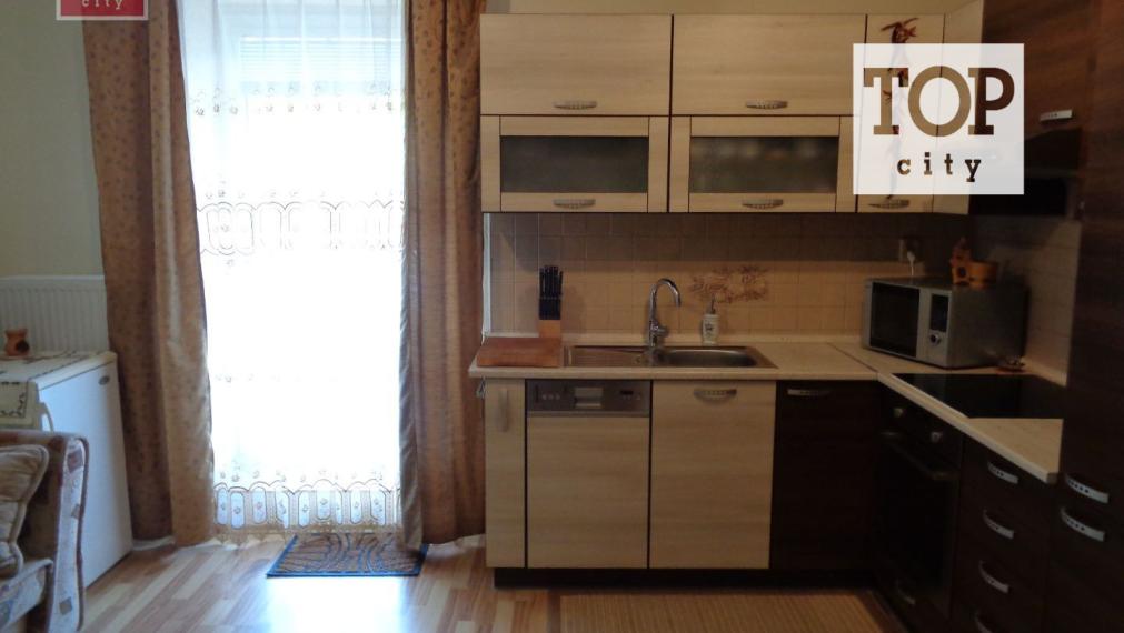 Predaj Vysoké Tatry -  2 izbový apartmán 60 m2 s veľkou terasou.