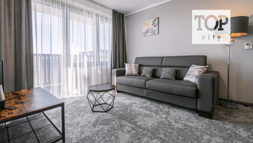 NA PREDAJ: LUXUSNÝ 2 IZBOVÝ APARTMÁN VO VEĽKEJ LOMNICI