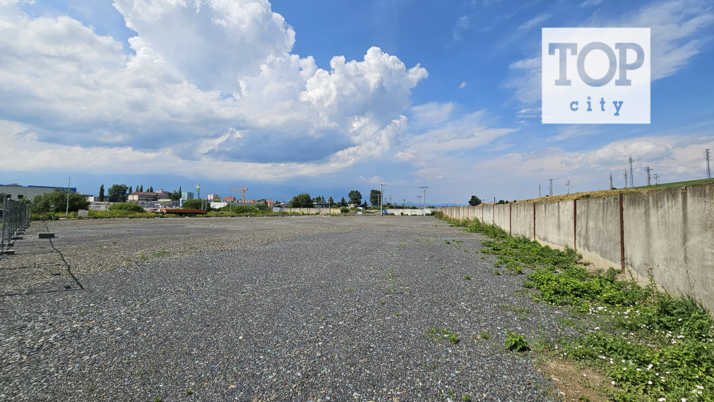 NA PRENÁJOM: PRIESTRANNÝ POZEMOK V POPRADE