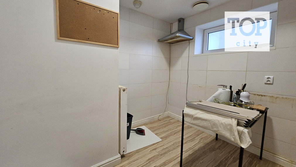 NA PRENÁJOM: OBCHODNÉ PRIESTORY - NÁMESTIE SV. EGÍDIA POPRAD