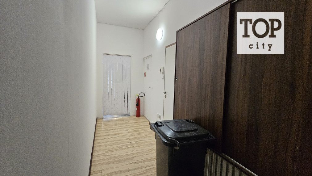 NA PRENÁJOM: OBCHODNÉ PRIESTORY - NÁMESTIE SV. EGÍDIA POPRAD