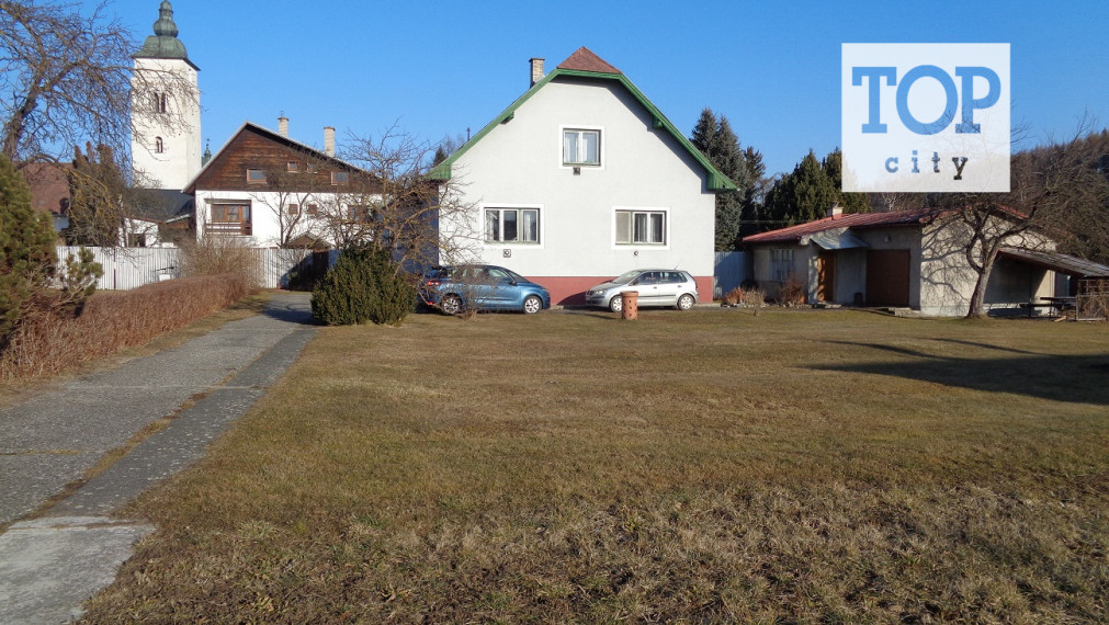 Predaj  rodinný dom V. Lomnica  162 m2,pozemok 1231 m2 , 2 garáže ,prístavba 58 m2.