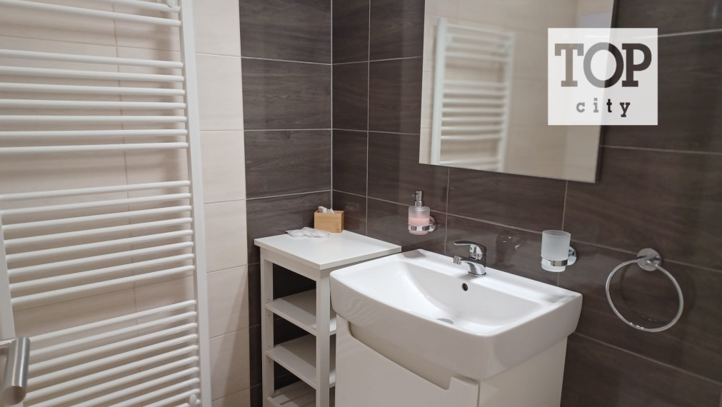 NA PREDAJ: MODERNÝ APARTMÁN - HREBIENOK REZORT STARÝ SMOKOVEC