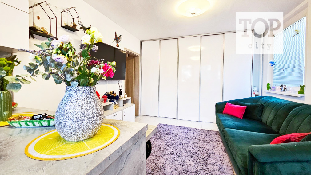 EXKLUZÍVNE: 1-IZBOVÝ BYT PREROBENÝ NA 2-IZBOVÝ - POPRAD, STARÝ JUH