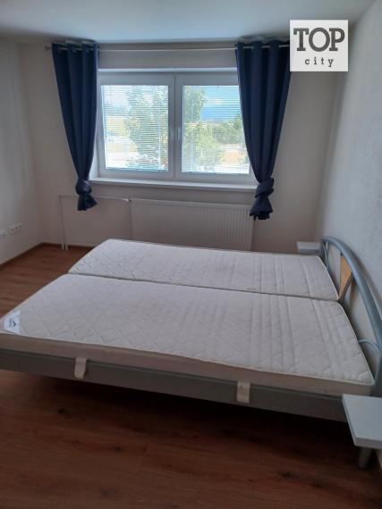 NA PREDAJ: 2 RODINNÉ DOMY POPRAD VEĽKÁ