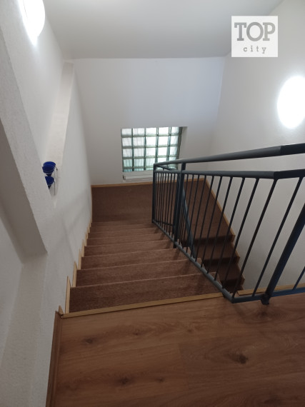 NA PREDAJ: 2 RODINNÉ DOMY POPRAD VEĽKÁ