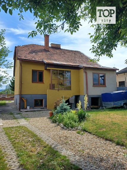 NA PREDAJ: 2 RODINNÉ DOMY POPRAD VEĽKÁ