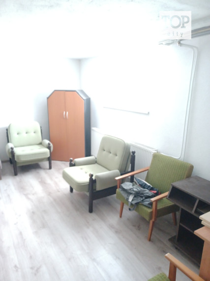 NA PREDAJ: 2 RODINNÉ DOMY POPRAD VEĽKÁ