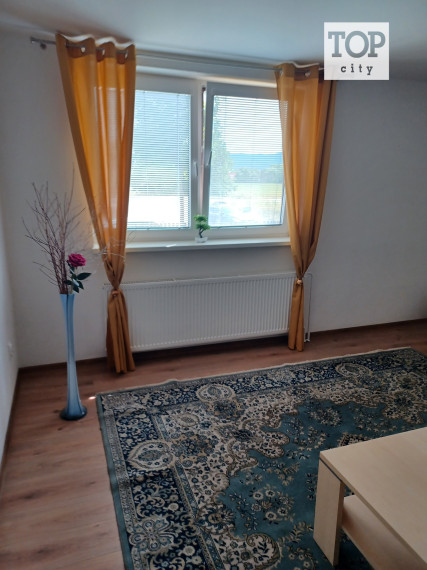 NA PREDAJ: 2 RODINNÉ DOMY POPRAD VEĽKÁ