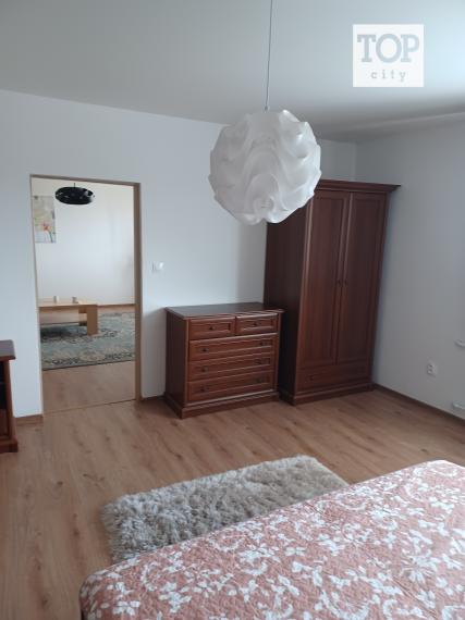 NA PREDAJ: 2 RODINNÉ DOMY POPRAD VEĽKÁ