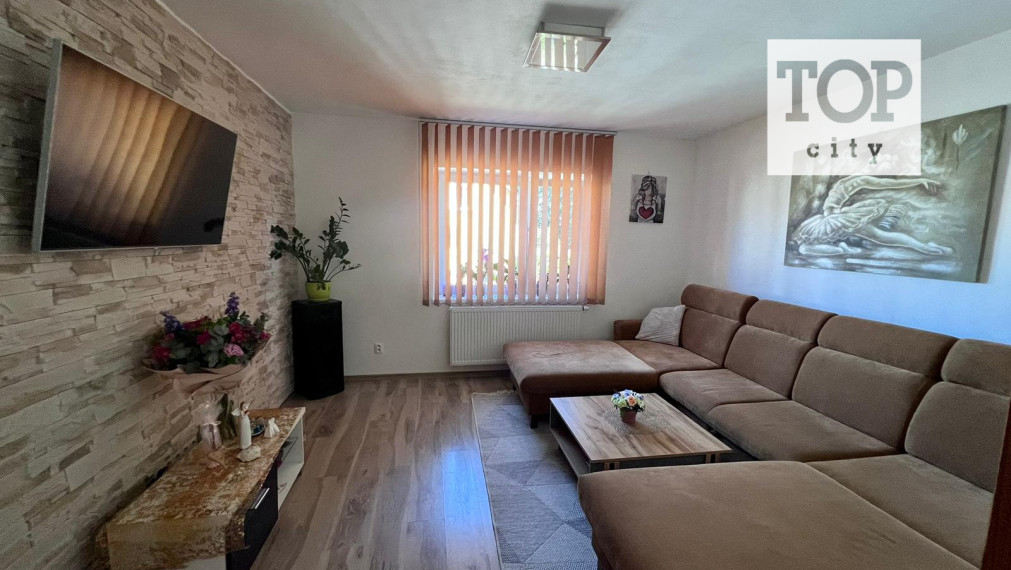 Predaj Spišská Belá 6 izbový rodinný dom, podlahová plocha 215 m2 a pozemok 783 m2.