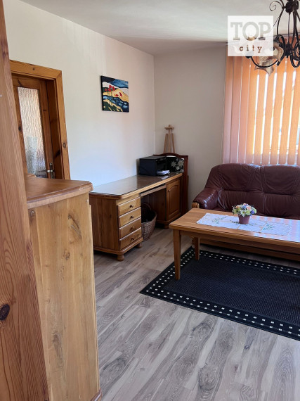 Predaj Spišská Belá 6 izbový rodinný dom, podlahová plocha 215 m2 a pozemok 783 m2.