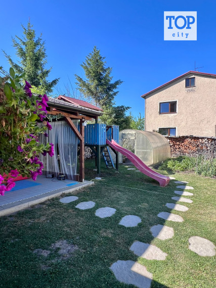 Predaj Spišská Belá 6 izbový rodinný dom, podlahová plocha 215 m2 a pozemok 783 m2.