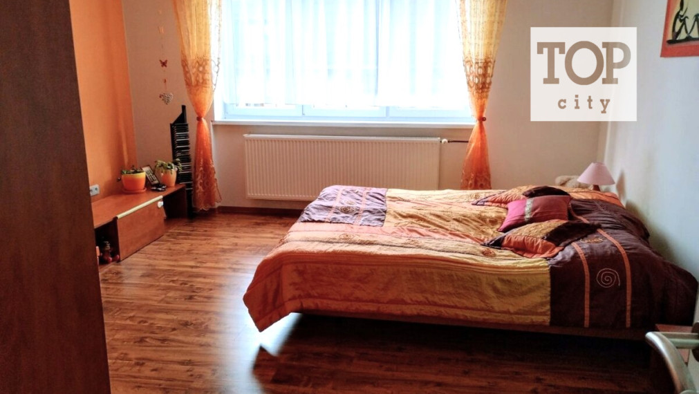 VIACGENERAČNÝ RODINNÝ DOM S MOŽNOSŤOU PODNIKANIA - KEŽMAROK