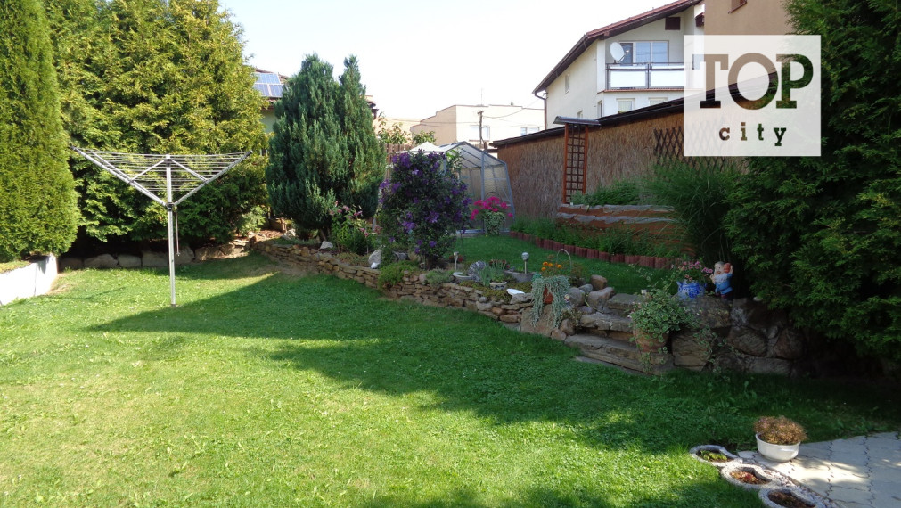 Predaj 5 izbový RD Kežmarok -  M.Slavkov 200 m2,pozemok 412 m2.