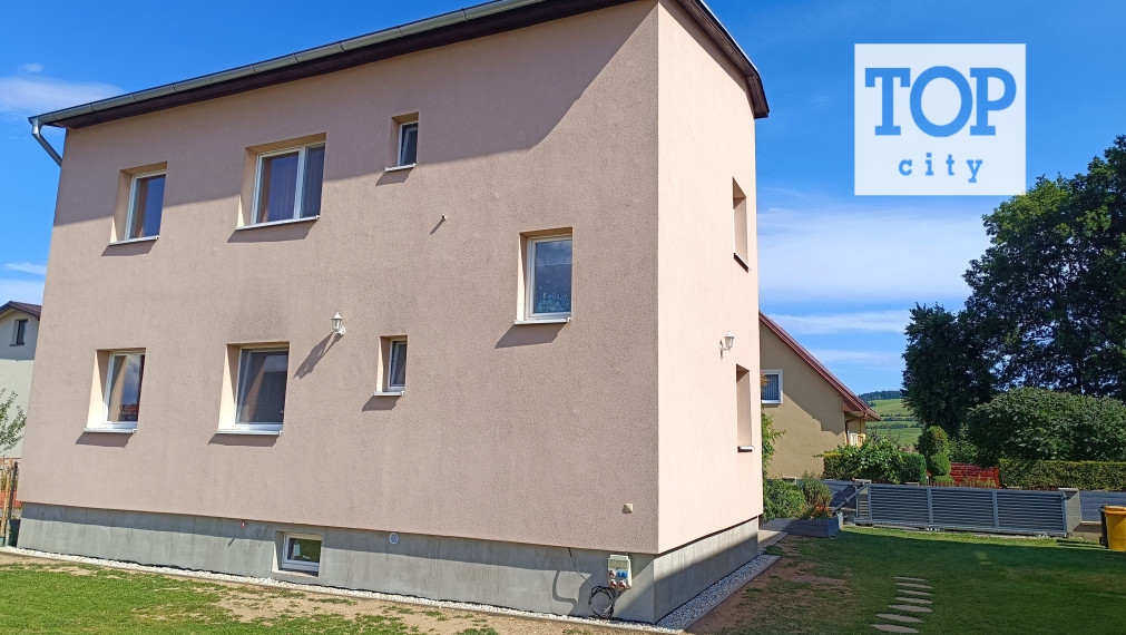 Predaj Spišská Belá 6 izbový rodinný dom, podlahová plocha 215 m2 a pozemok 783 m2.