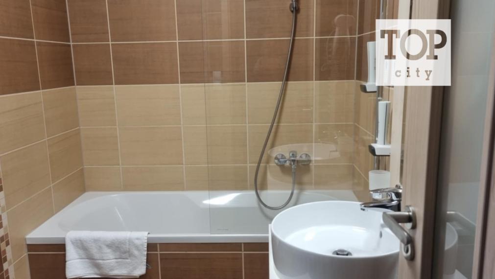 NA PREDAJ: LUKRATÍVNY APARTMÁN NA ŠTRBSKOM PLESE