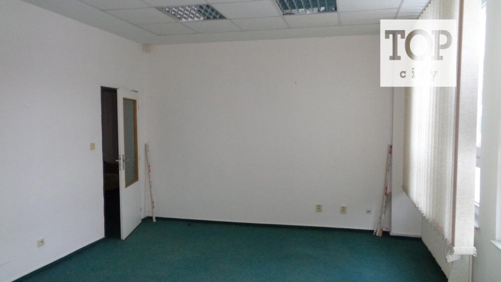 Kancelárske,priestory na prenájom, Poprad za OC Výkrik 21,69 - 37,72 m2.