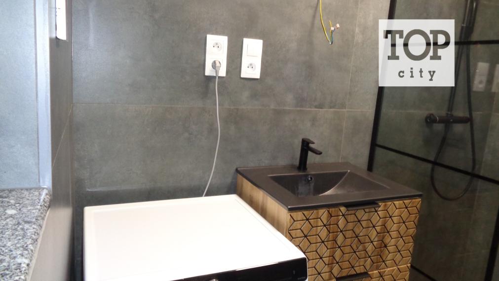 Predaj Vydrník ,3 izbový byt s balkónom ,69,77 m2 .