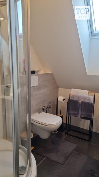 NA PRENÁJOM MODERNÝ 2-IZBOVÝ BYT VEĽKÁ LOMNICA, VYSOKÉ TATRY