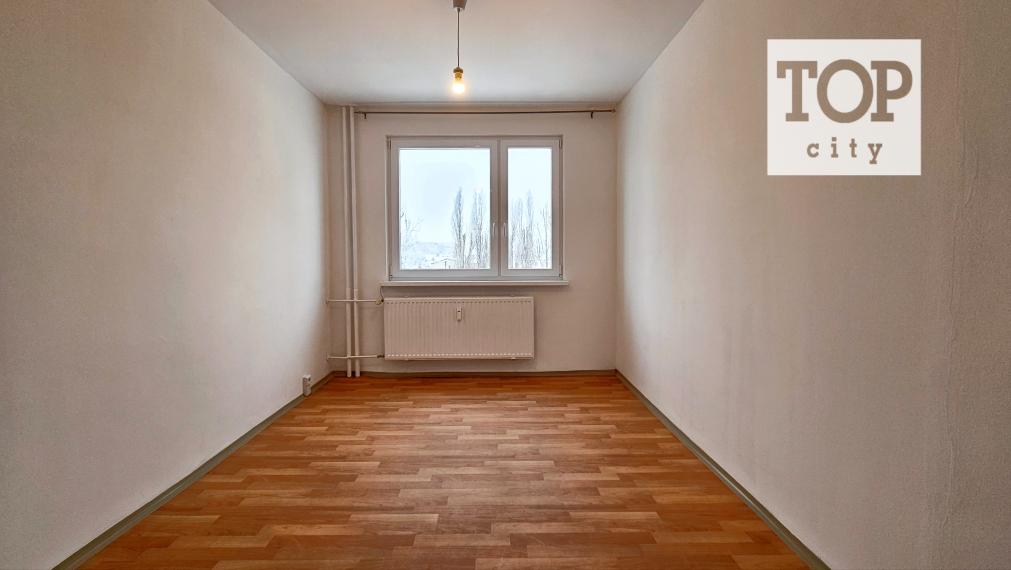NA PRENÁJOM: 3 IZBOVÝ BYT V BLÍZKOSTI CENTRA - POPRAD, ZÁPAD