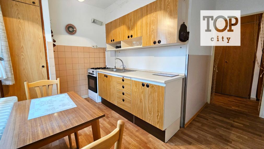 NA PREDAJ: PRIESTRANNÝ 3 IZBOVÝ BYT - POPRAD, CENTRUM