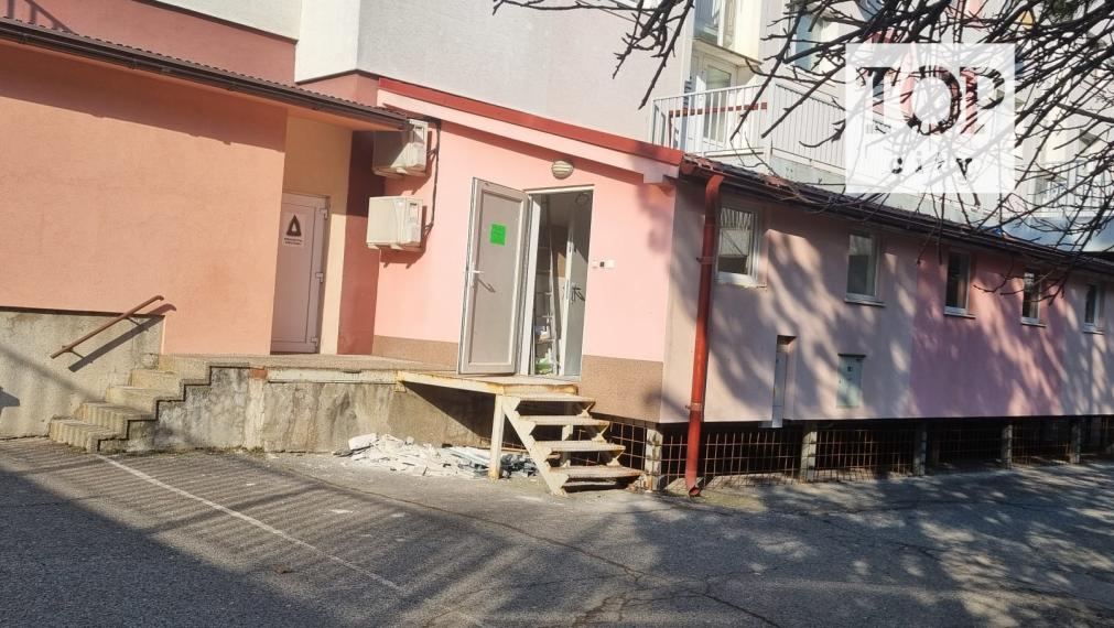 NA PRENÁJOM: OBCHODNÉ PRIESTORY - NÁMESTIE SV. EGÍDIA POPRAD