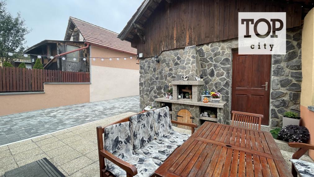 EXKLUZÍVNE NA PREDAJ RODINNÝ DOM V ŽAKOVCIACH