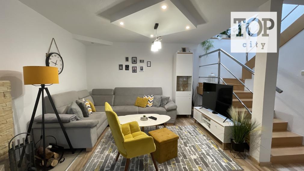 EXKLUZÍVNE NA PREDAJ RODINNÝ DOM V ŽAKOVCIACH