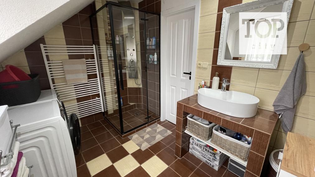 EXKLUZÍVNE NA PREDAJ RODINNÝ DOM V ŽAKOVCIACH