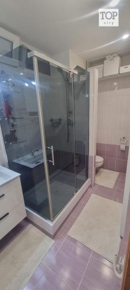 EXKLUZÍVNE v Kežmarku predaj 3 izbový zariadený byt s balkónom ,65 m2.