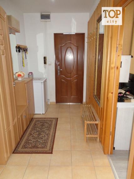 EXKLUZÍVNE v Kežmarku predaj 3 izbový zariadený byt s balkónom ,65 m2.