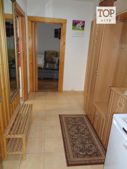 EXKLUZÍVNE v Kežmarku predaj 3 izbový zariadený byt s balkónom ,65 m2.