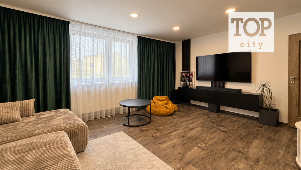 RODINNÝ DOM S 3 BYTOVÝMI JEDNOTKAMI, POPRAD – VEĽKÁ