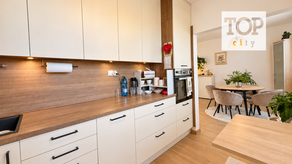 KOMPLETNE ZREKONŠTRUOVANÝ A ZARIADENÝ 3-IZBOVÝ BYT, POPRAD – JUH 3