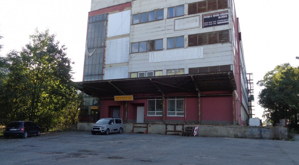 Prenájom Svit ,sklad - výrobná hala 436 m2.
