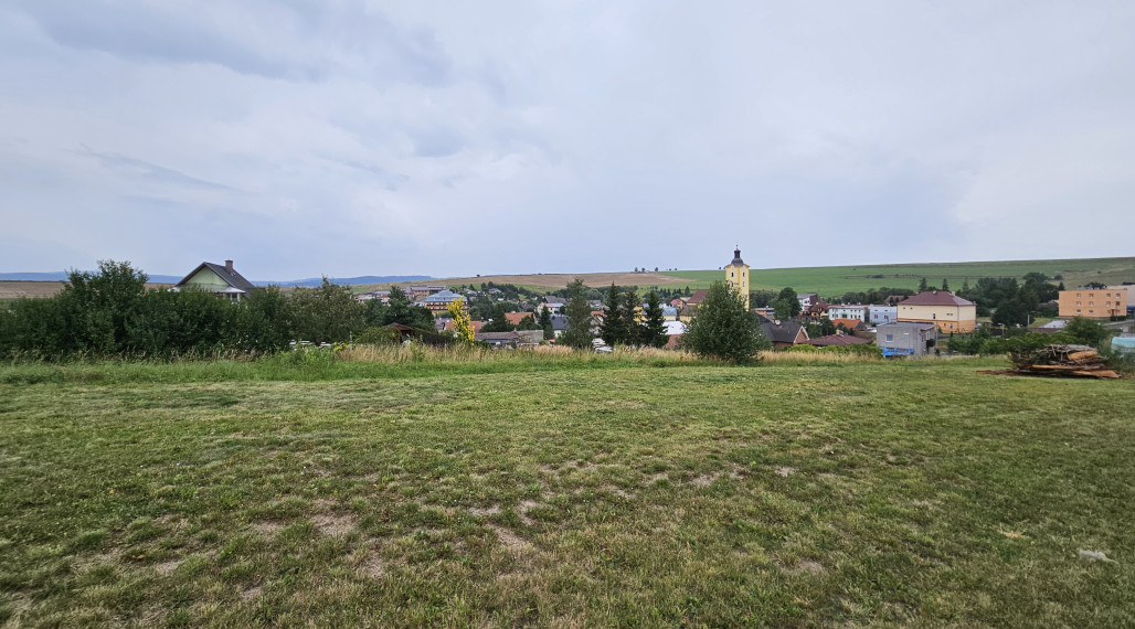 NA PREDAJ: STAVEBNÝ POZEMOK V ŽAKOVCIACH