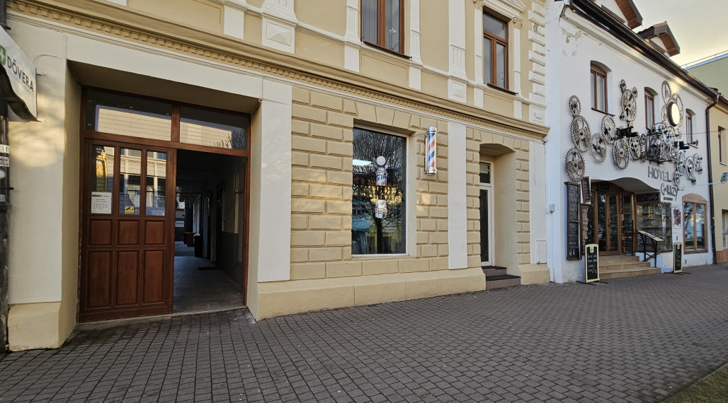 NA PRENÁJOM: OBCHODNÉ PRIESTORY V CENTRE POPRADU