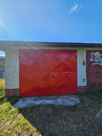 EXKLUZÍVNE NA PREDAJ: GARÁŽ VO SVITE