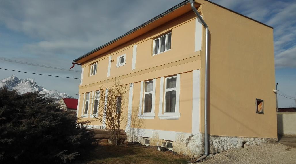 Predaj Stráne pod Tatrami 4 izb. ,2 generačný RD 215 m2 .