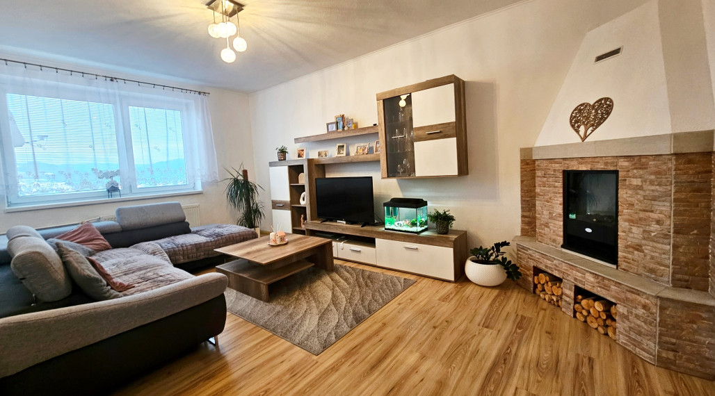 TOP CITY | PRIESTRANNÝ 4-IZBOVÝ BYT - SPIŠSKÁ BELÁ