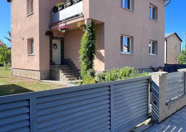 Predaj Spišská Belá 6 izbový rodinný dom, podlahová plocha 215 m2 a pozemok 783 m2.