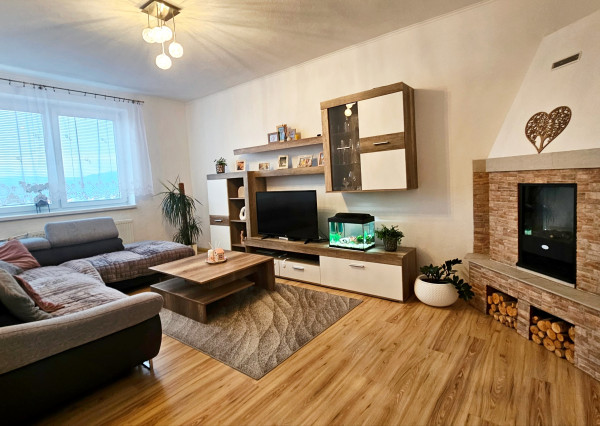 TOP CITY | PRIESTRANNÝ 4-IZBOVÝ BYT - SPIŠSKÁ BELÁ