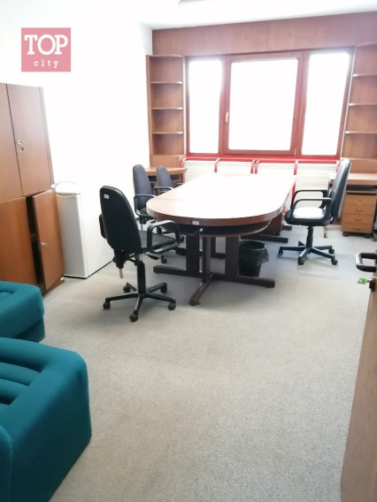 *KANCELÁRIA NA PRENÁJOM CENTRUM POPRAD OD 20 M2