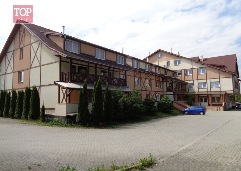 Predaj Vysoké Tatry -  2 izbový apartmán 60 m2 s veľkou zasklenou terasou.